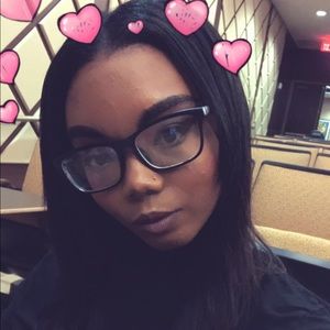 Meet your Posher, Joy